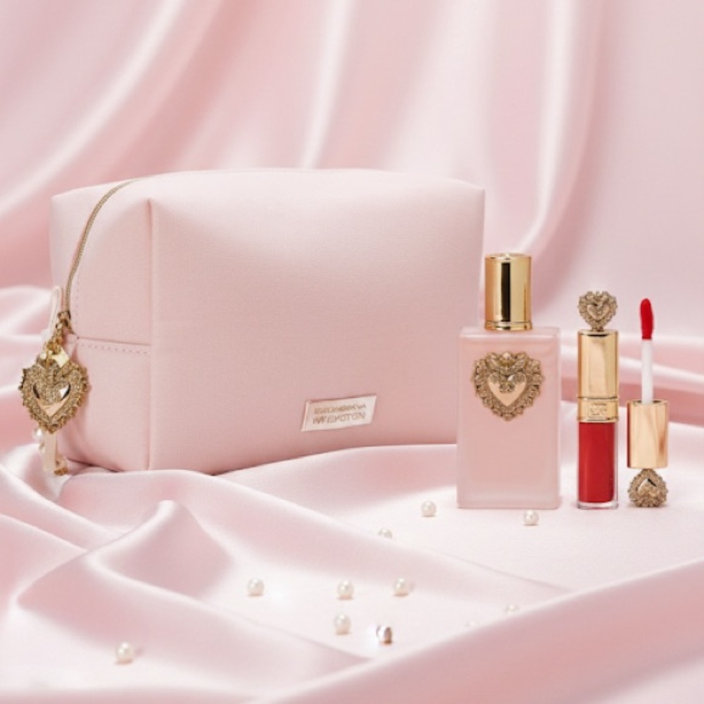 Dolce and Gabbana Makeup beauty set